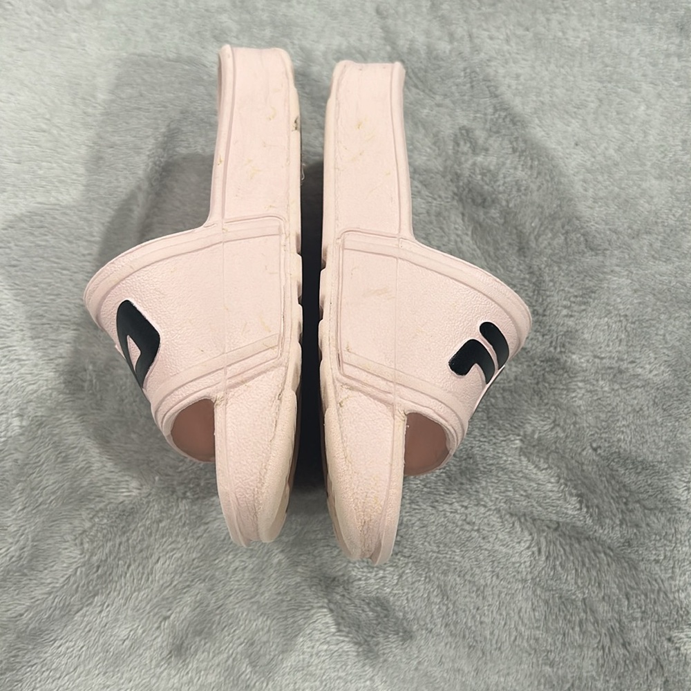 😎🖤💞FILAS SLIDES💞🖤😎 - Picture 2 of 4